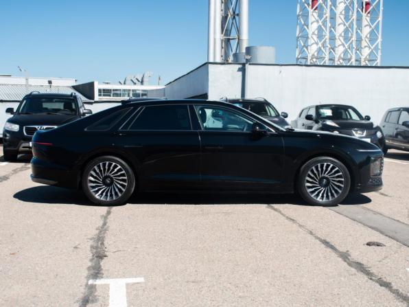 Hyundai Grandeur VII с пробегом 2023 года, цена 3 798 000 рублей, 6485 км, седан, Автокод Объявления