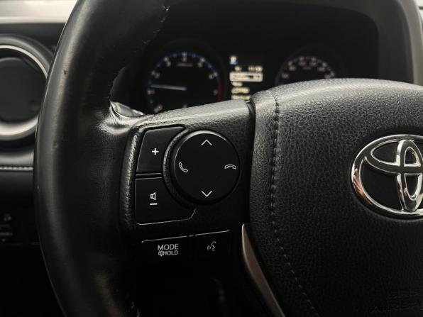 Toyota RAV4 IV (XA40) Рестайлинг с пробегом 2017 года, цена 2 299 000 рублей, 104250 км, внедорожник, Автокод Объявления