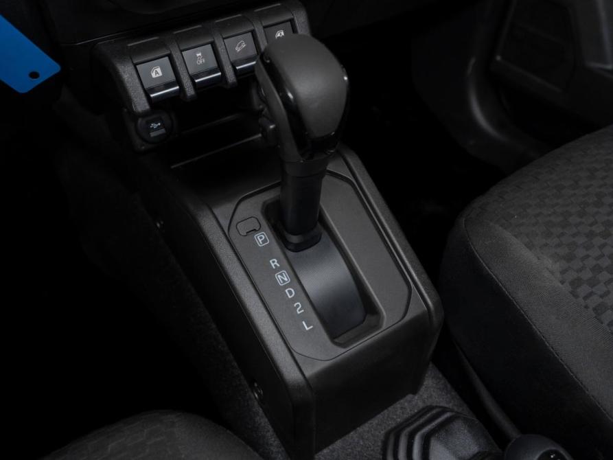 Suzuki Jimny IV Москва  - изображение 15