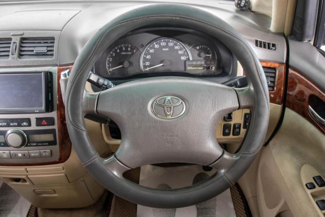 Toyota Ipsum II (M20) с пробегом 2002 года, цена 699 000 рублей, 371000 км, компактвэн, Автокод Объявления