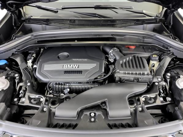 BMW X1 II (F48) Рестайлинг с пробегом 2021 года, цена 3 050 000 рублей, 43002 км, внедорожник, Автокод Объявления