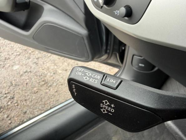 Audi A4 V (B9) Рестайлинг с пробегом 2020 года, цена 2 965 000 рублей, 85845 км, седан, Автокод Объявления