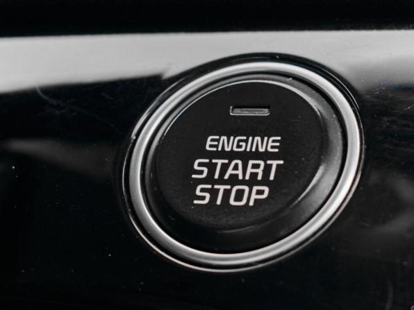 Kia Sportage IV Рестайлинг с пробегом 2018 года, цена 2 580 000 рублей, 89650 км, внедорожник, Автокод Объявления