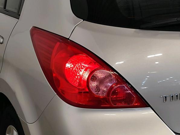 Nissan Tiida I Рестайлинг с пробегом 2013 года, цена 1 049 000 рублей, 65605 км, хэтчбек, Автокод Объявления