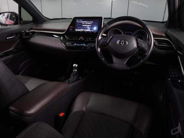 Toyota C-HR I с пробегом 2017 года, цена 1 899 000 рублей, 151051 км, внедорожник, Автокод Объявления