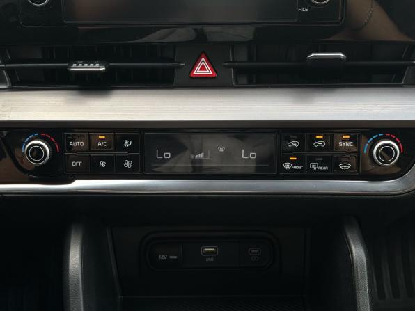 Kia Sportage V с пробегом 2022 года, цена 3 330 000 рублей, 56850 км, внедорожник, Автокод Объявления