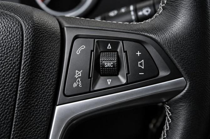 Opel Mokka I с пробегом 2014 года, цена 929 000 рублей, 245000 км, внедорожник, Автокод Объявления