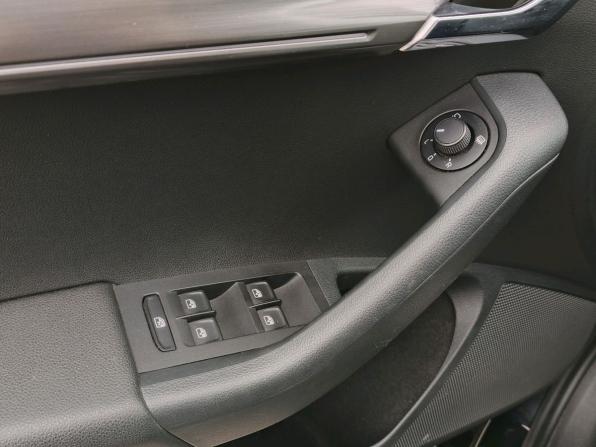 Skoda Octavia III (A7) Рестайлинг с пробегом 2018 года, цена 1 690 000 рублей, 169825 км, лифтбек, Автокод Объявления