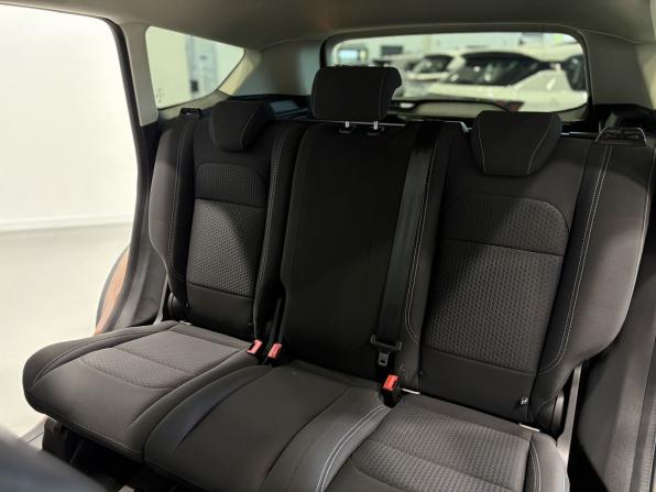 Ford Kuga II Рестайлинг с пробегом 2017 года, цена 1 845 000 рублей, 141130 км, внедорожник, Автокод Объявления