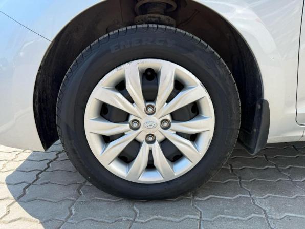 Hyundai Solaris II с пробегом 2017 года, цена 1 131 520 рублей, 143505 км, седан, Автокод Объявления