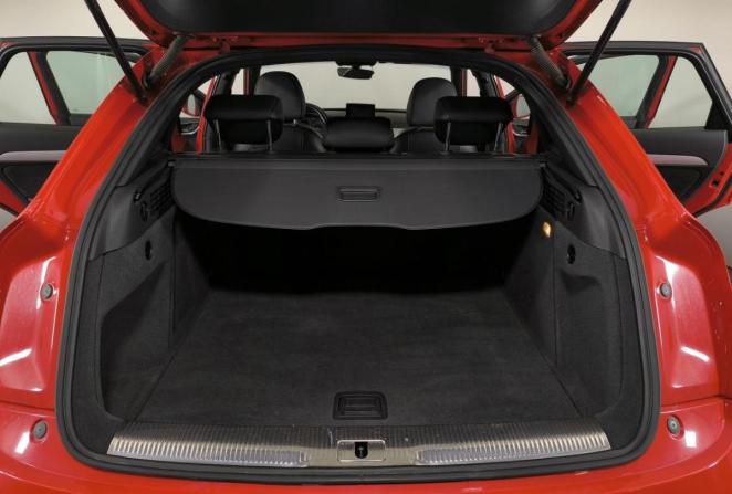 Audi Q3 I (8U) Рестайлинг с пробегом 2015 года, цена 1 630 000 рублей, 265441 км, внедорожник, Автокод Объявления
