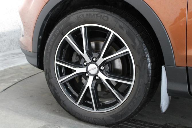 Ford Kuga II Рестайлинг с пробегом 2017 года, цена 1 695 000 рублей, 102429 км, внедорожник, Автокод Объявления