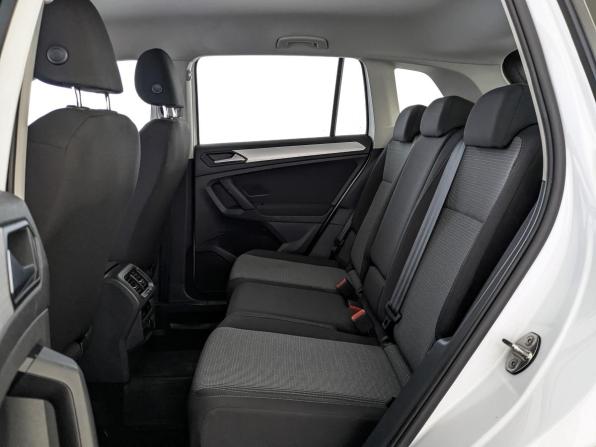 Volkswagen Tiguan II Рестайлинг с пробегом 2021 года, цена 2 590 000 рублей, 73888 км, внедорожник, Автокод Объявления