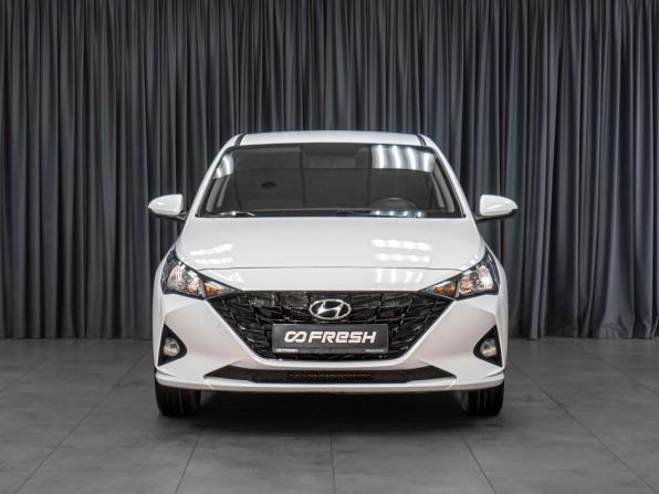 Hyundai Solaris II Рестайлинг с пробегом 2022 года, цена 1 719 000 рублей, 58275 км, седан, Автокод Объявления