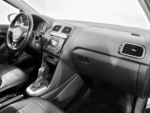 Volkswagen Polo V Рестайлинг с пробегом 2017 года, цена 850 000 рублей, 215815 км, седан, Автокод Объявления