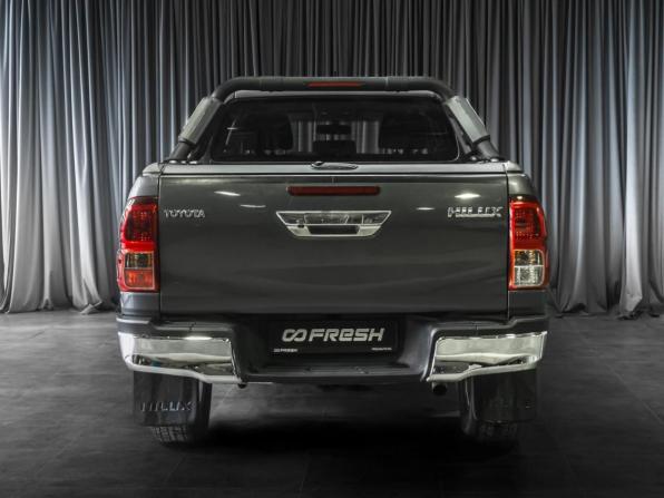 Toyota Hilux VIII с пробегом 2020 года, цена 3 999 000 рублей, 159453 км, offers.body_type.unknown, Автокод Объявления