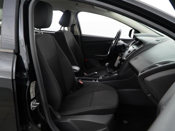Ford Focus III Рестайлинг с пробегом 2019 года, цена 1 146 900 рублей, 100941 км, седан, Автокод Объявления