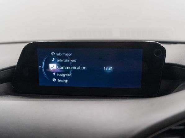 Mazda 3 IV (BP) с пробегом 2021 года, цена 1 910 000 рублей, 6450 км, хэтчбек, Автокод Объявления