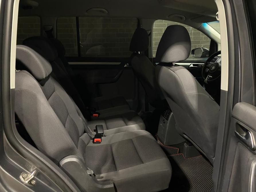 Volkswagen Touran I Рестайлинг 2 Челябинск  - изображение 10