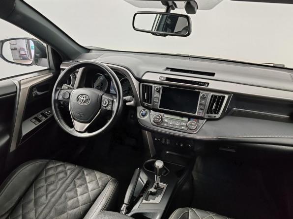 Toyota RAV4 IV (XA40) Рестайлинг с пробегом 2019 года, цена 2 449 000 рублей, 129176 км, внедорожник, Автокод Объявления