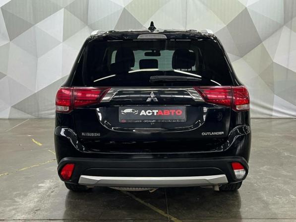 Mitsubishi Outlander III Рестайлинг 2 с пробегом 2018 года, цена 1 490 000 рублей, 258400 км, внедорожник, Автокод Объявления