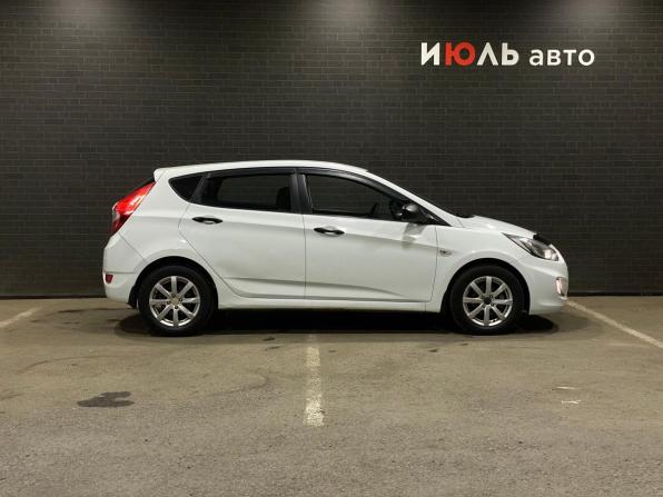 Hyundai Solaris I с пробегом 2014 года, цена 790 000 рублей, 185438 км, хэтчбек, Автокод Объявления