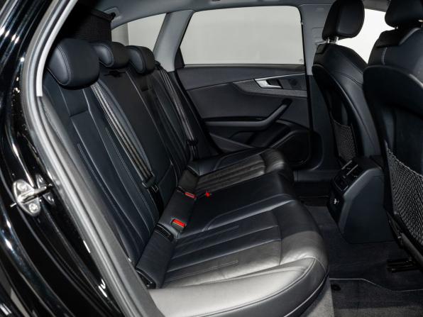 Audi A4 V (B9) с пробегом 2017 года, цена 2 030 000 рублей, 61482 км, универсал, Автокод Объявления