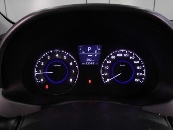 Hyundai Solaris I с пробегом 2012 года, цена 879 000 рублей, 125981 км, седан, Автокод Объявления