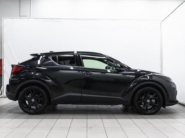 Toyota C-HR I Рестайлинг с пробегом 2021 года, цена 2 250 000 рублей, 43241 км, внедорожник, Автокод Объявления