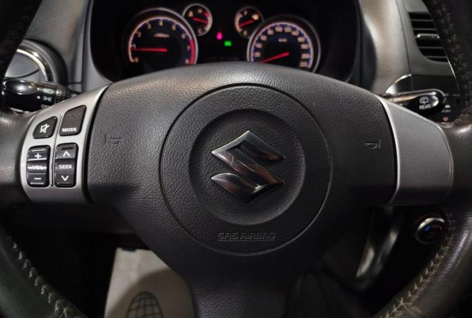 Suzuki SX4 I (Classic) Рестайлинг с пробегом 2010 года, цена 950 000 рублей, 131930 км, хэтчбек, Автокод Объявления