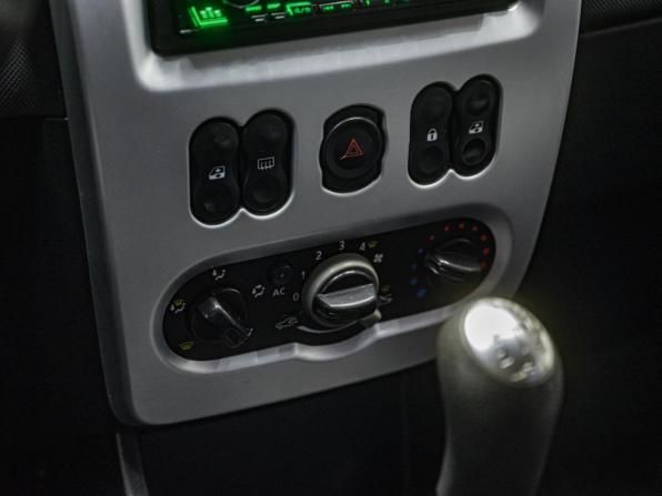 Renault Sandero I с пробегом 2012 года, цена 599 000 рублей, 194458 км, хэтчбек, Автокод Объявления