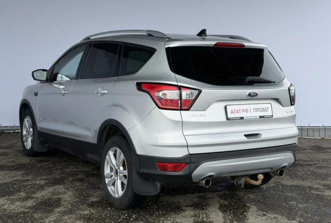 Ford Kuga II Рестайлинг с пробегом 2019 года, цена 1 645 000 рублей, 181290 км, внедорожник, Автокод Объявления