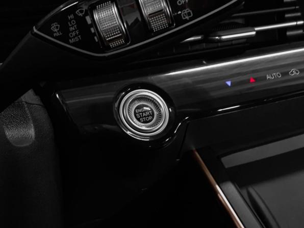 Omoda C5 I Рестайлинг с пробегом 2024 года, цена 2 260 000 рублей, 15200 км, внедорожник, Автокод Объявления
