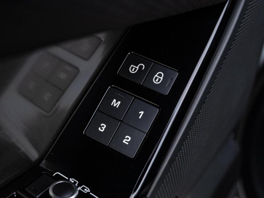 Land Rover Range Rover Velar I Краснодар  - изображение 17