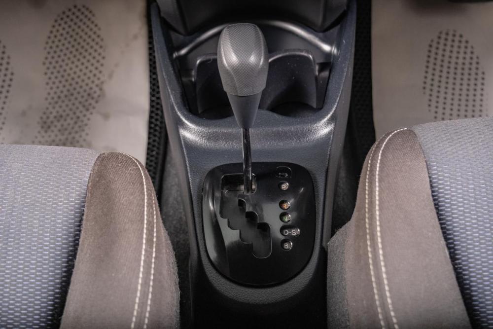 Toyota Vitz III (XP130) Рестайлинг 2 Томск  - изображение 14