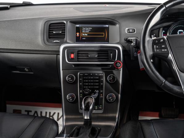 Volvo V60 I Рестайлинг с пробегом 2013 года, цена 1 300 000 рублей, 70000 км, универсал, Автокод Объявления
