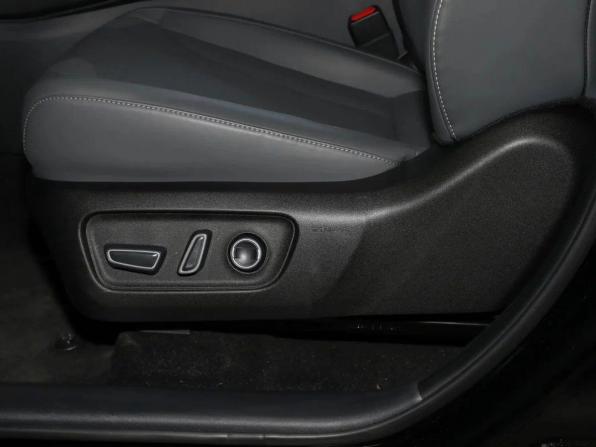 Новый Toyota RAV4 VI (XA60) 2026 года, цена 4 990 000 рублей, внедорожник, Автокод Объявления
