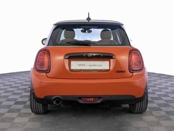 Mini Hatch III (F55/F56) Рестайлинг с пробегом 2021 года, цена 2 300 000 рублей, 57123 км, хэтчбек, Автокод Объявления