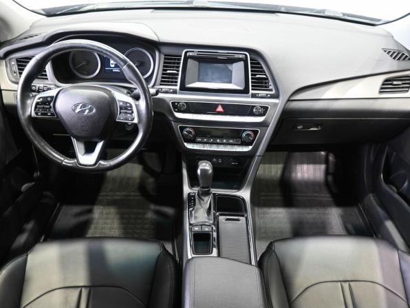 Hyundai Sonata VII (LF) Рестайлинг с пробегом 2019 года, цена 1 849 900 рублей, 107000 км, седан, Автокод Объявления
