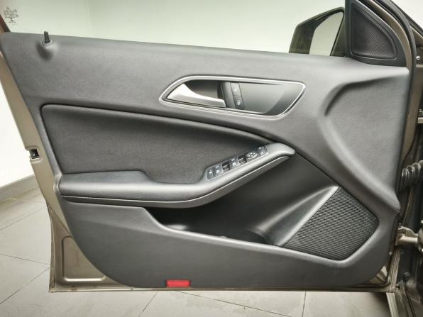 Mercedes-Benz A-Класс III (W176) с пробегом 2013 года, цена 1 275 000 рублей, 154944 км, хэтчбек, Автокод Объявления