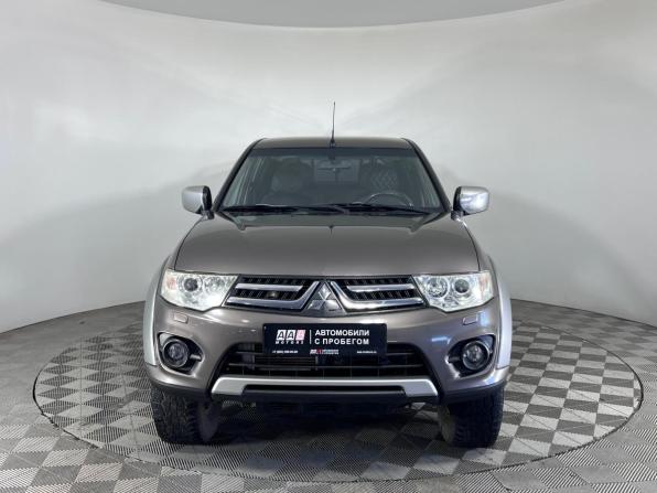 Mitsubishi L200 IV Рестайлинг с пробегом 2013 года, цена 1 670 000 рублей, 185610 км, пикап, Автокод Объявления