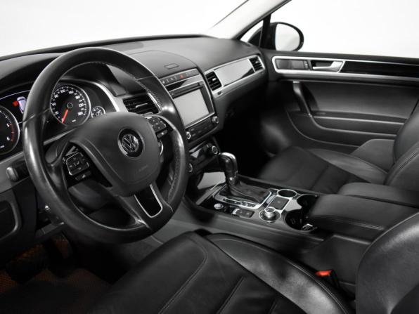 Volkswagen Touareg II Рестайлинг с пробегом 2016 года, цена 2 798 900 рублей, 117252 км, внедорожник, Автокод Объявления
