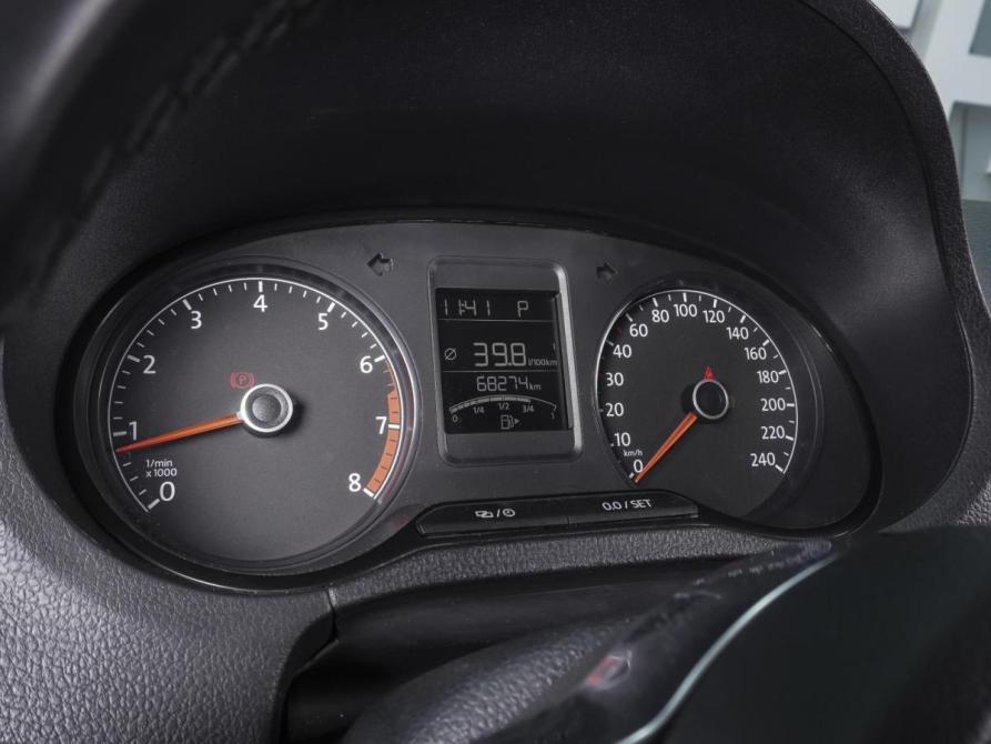 Volkswagen Polo V Рестайлинг Ростов-на-Дону  - изображение 15