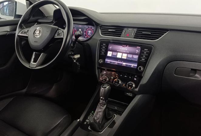 Skoda Octavia III (A7) Рестайлинг с пробегом 2019 года, цена 1 980 000 рублей, 174345 км, лифтбек, Автокод Объявления