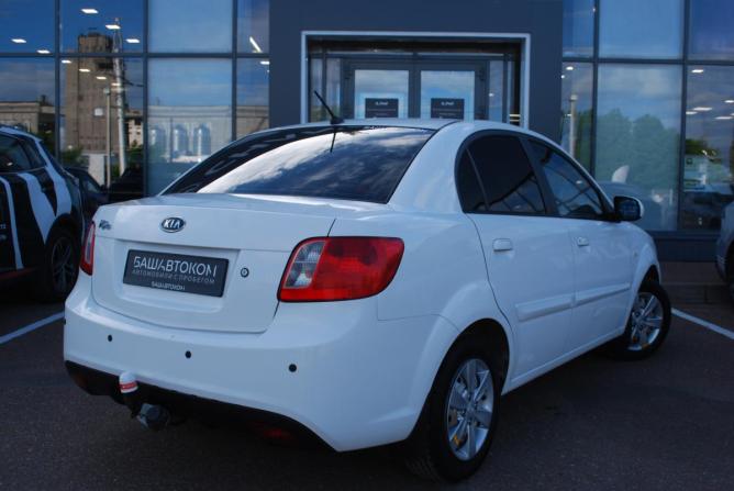 Kia Rio II Рестайлинг с пробегом 2011 года, цена 580 000 рублей, 165700 км, седан, Автокод Объявления