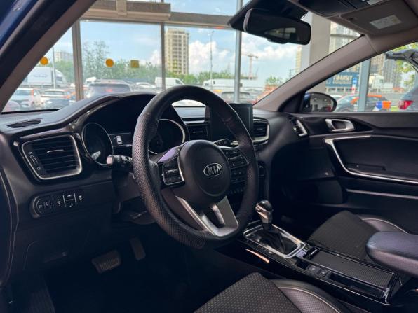 Kia Ceed III с пробегом 2018 года, цена 1 595 000 рублей, 126524 км, хэтчбек, Автокод Объявления