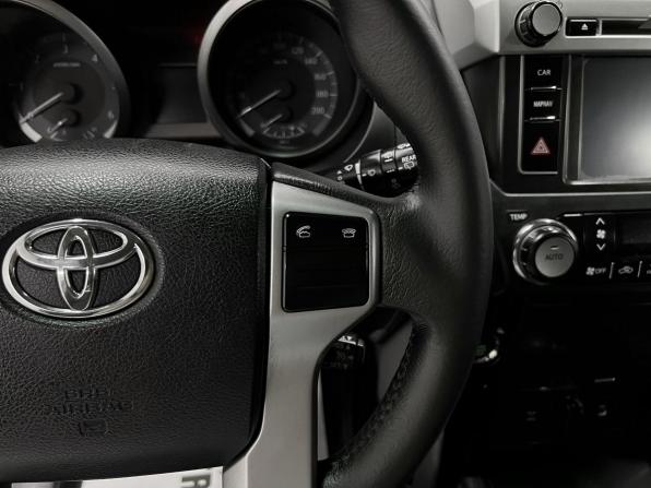 Toyota Land Cruiser Prado 150 Series Рестайлинг 1 с пробегом 2016 года, цена 3 645 000 рублей, 196164 км, внедорожник, Автокод Объявления