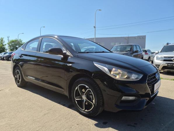 Hyundai Solaris II с пробегом 2018 года, цена 1 320 000 рублей, 105483 км, седан, Автокод Объявления