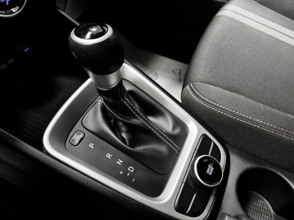 Hyundai Venue I с пробегом 2022 года, цена 2 000 000 рублей, 93968 км, внедорожник, Автокод Объявления
