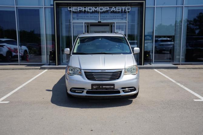 Chrysler Town &amp; Country V Рестайлинг с пробегом 2011 года, цена 999 999 рублей, 304000 км, минивэн, Автокод Объявления